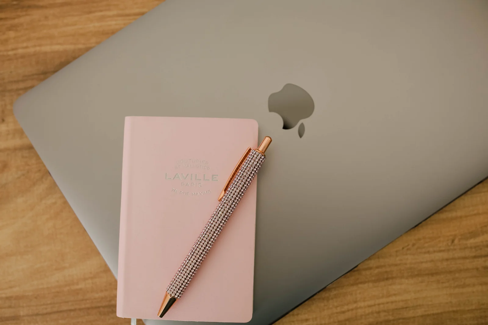 Laptop with notebook pen