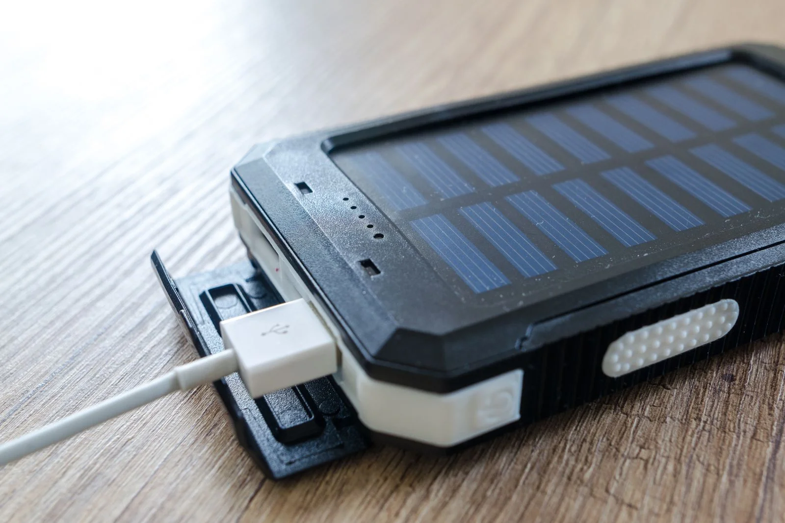 Solar power bank charging