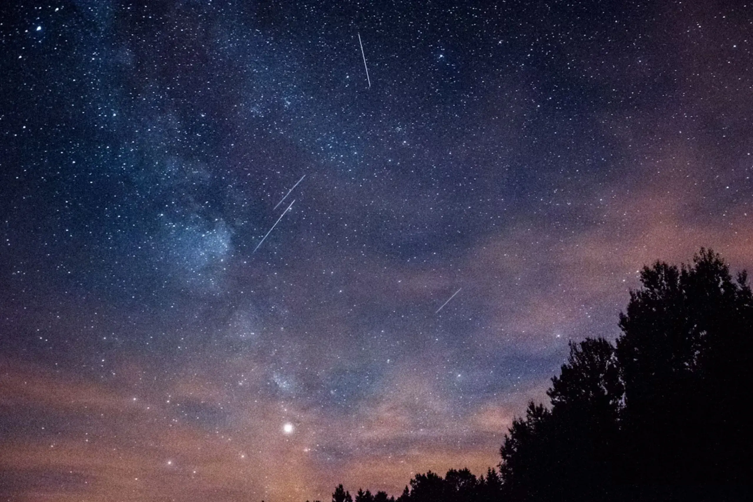 Bright Orionid meteor shower