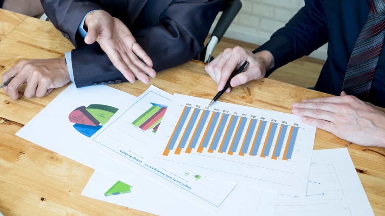 Analysis of the Celsius pitch deck for startups